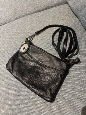 Vera Pelle Italian leather hand tooled crossbody bag!